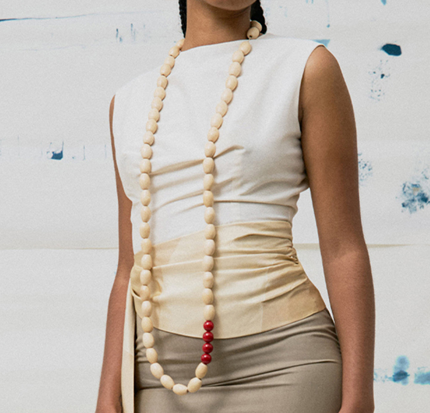 Accessory - long wooden necklace